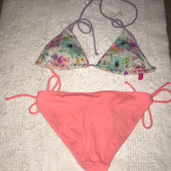 Swim suit - Picture 1 of 1